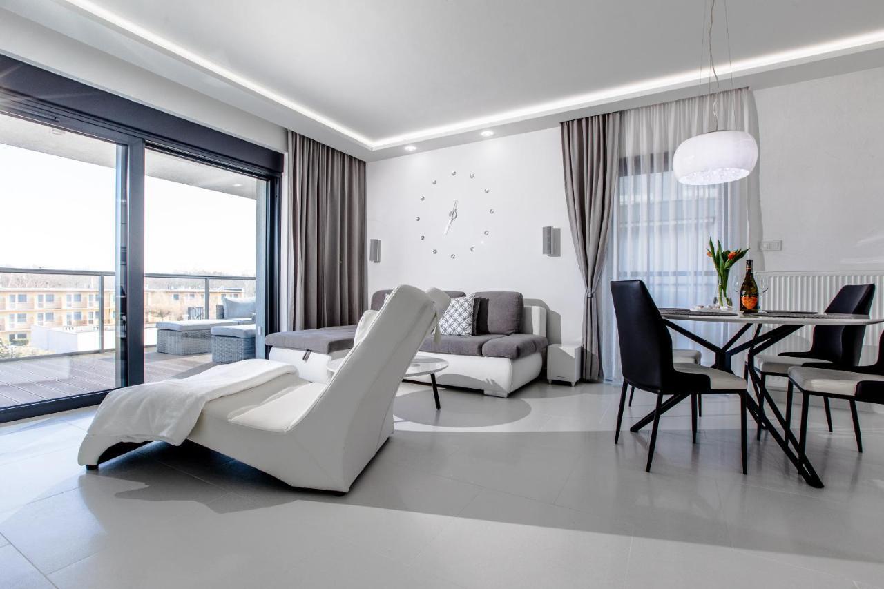 Apartament Luksusowy 23 Gardenia Dziwnow Z Widokiem Na Morze Epapartamenty Exterior photo