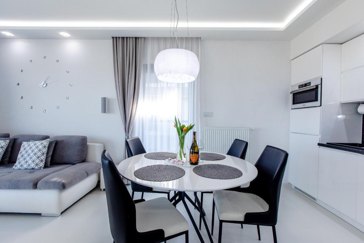 Apartament Luksusowy 23 Gardenia Dziwnow Z Widokiem Na Morze Epapartamenty Exterior photo